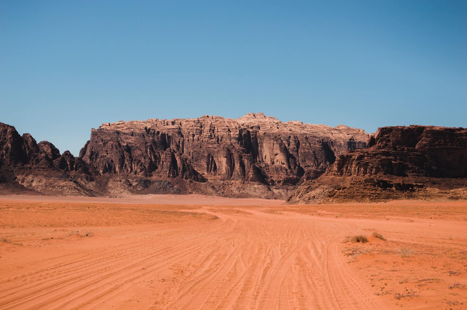 Explore the Wonders of Jordan: A Narrative Vacation 8 D / 7 N